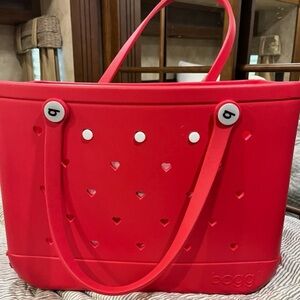 Red Bogg Bag (V-DAY24)